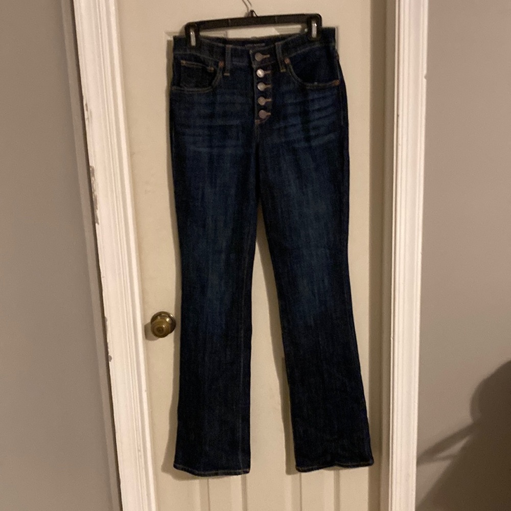 Dark blue Lucky Brand jeans. Button fly